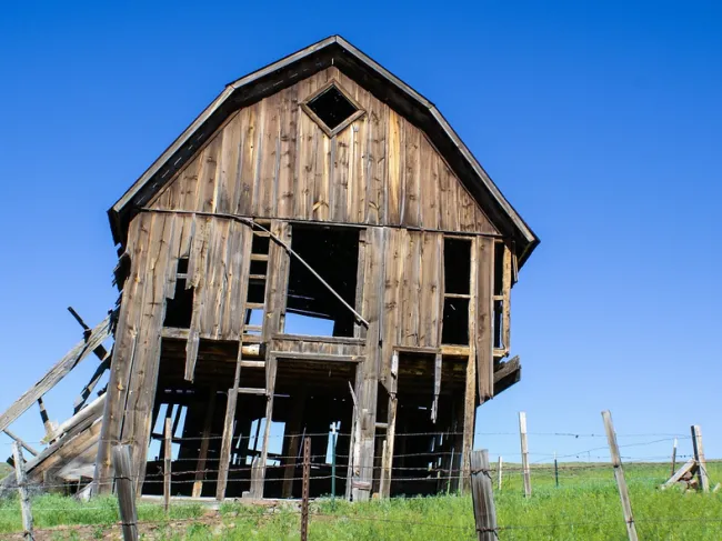barn